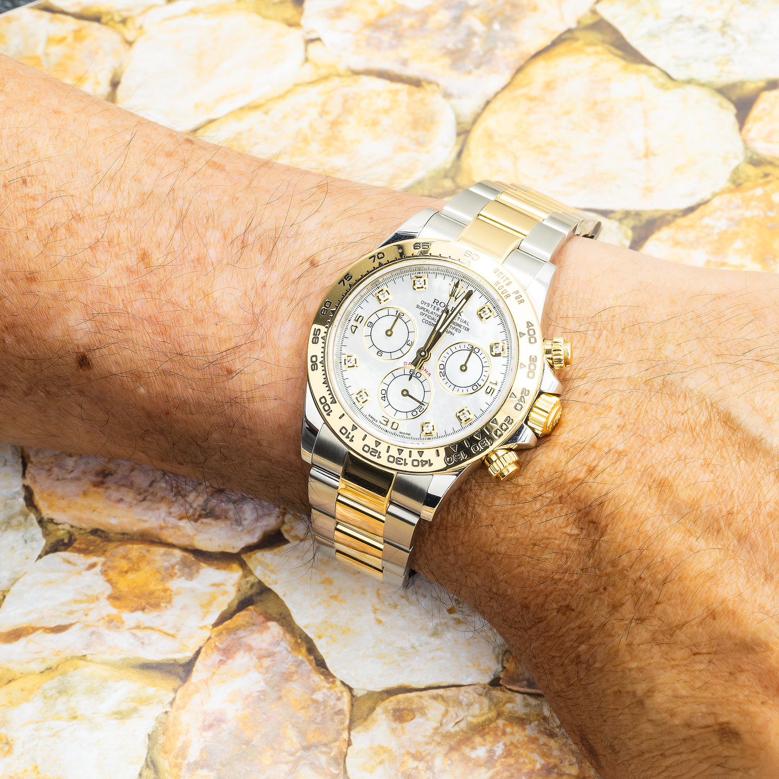 rolex cosmograph daytona 40mm 116503 mother of pearl diamond dial tachymeter bezel two tone yellow gold oyster bracelet rolex cosmograph daytona 40mm 116503 mother of pearl diamond dial tachymeter bezel two tone yellow gold oyster bracelet