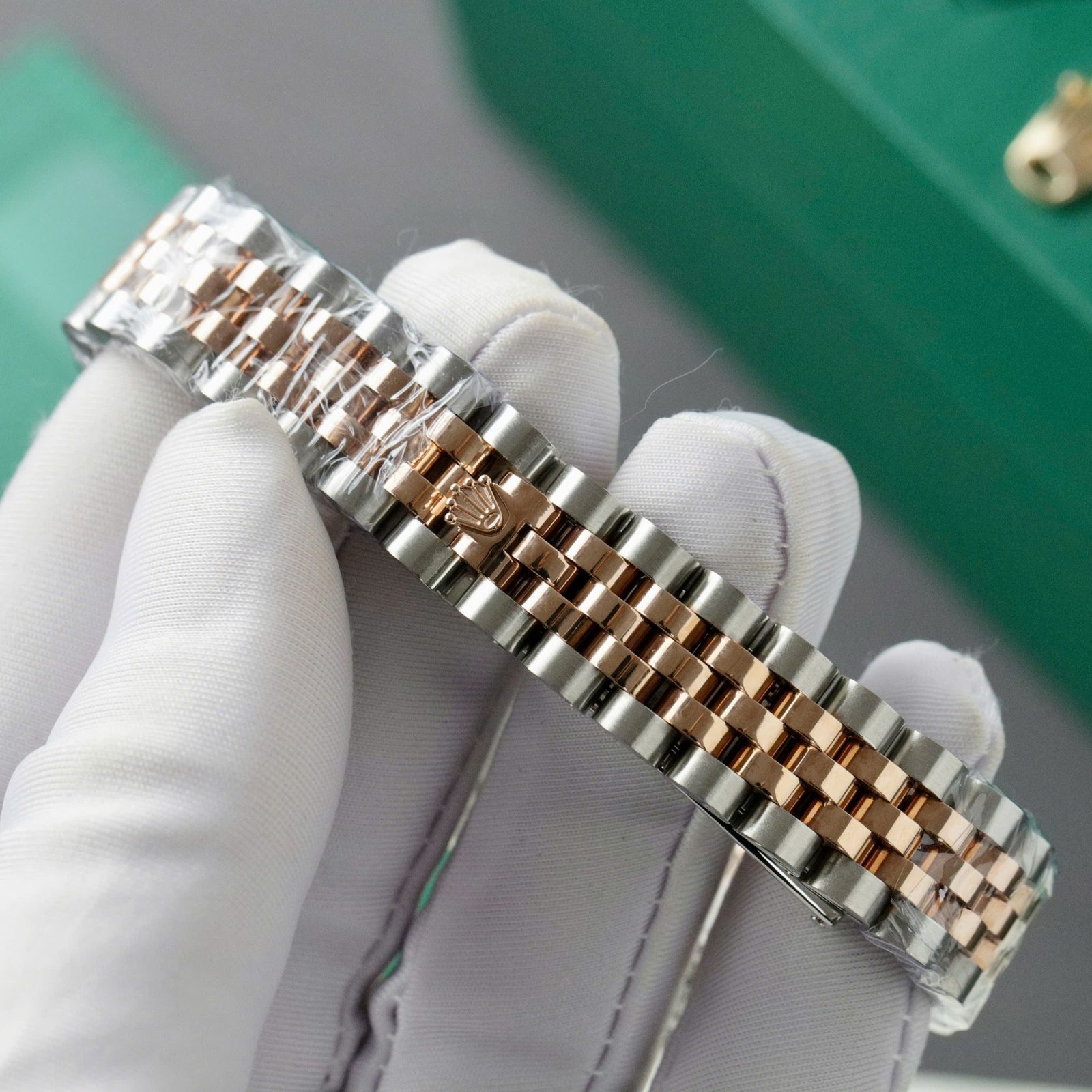 rolex datejust super clone watch custom moissanite diamonds hong kong 31mm rolex datejust super clone watch custom moissanite diamonds hong kong 31mm