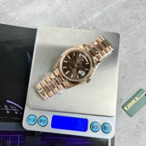 dong ho rolex day date 228235 replica 11 mat so chocolate gmf 40mm 2 1.jpg
