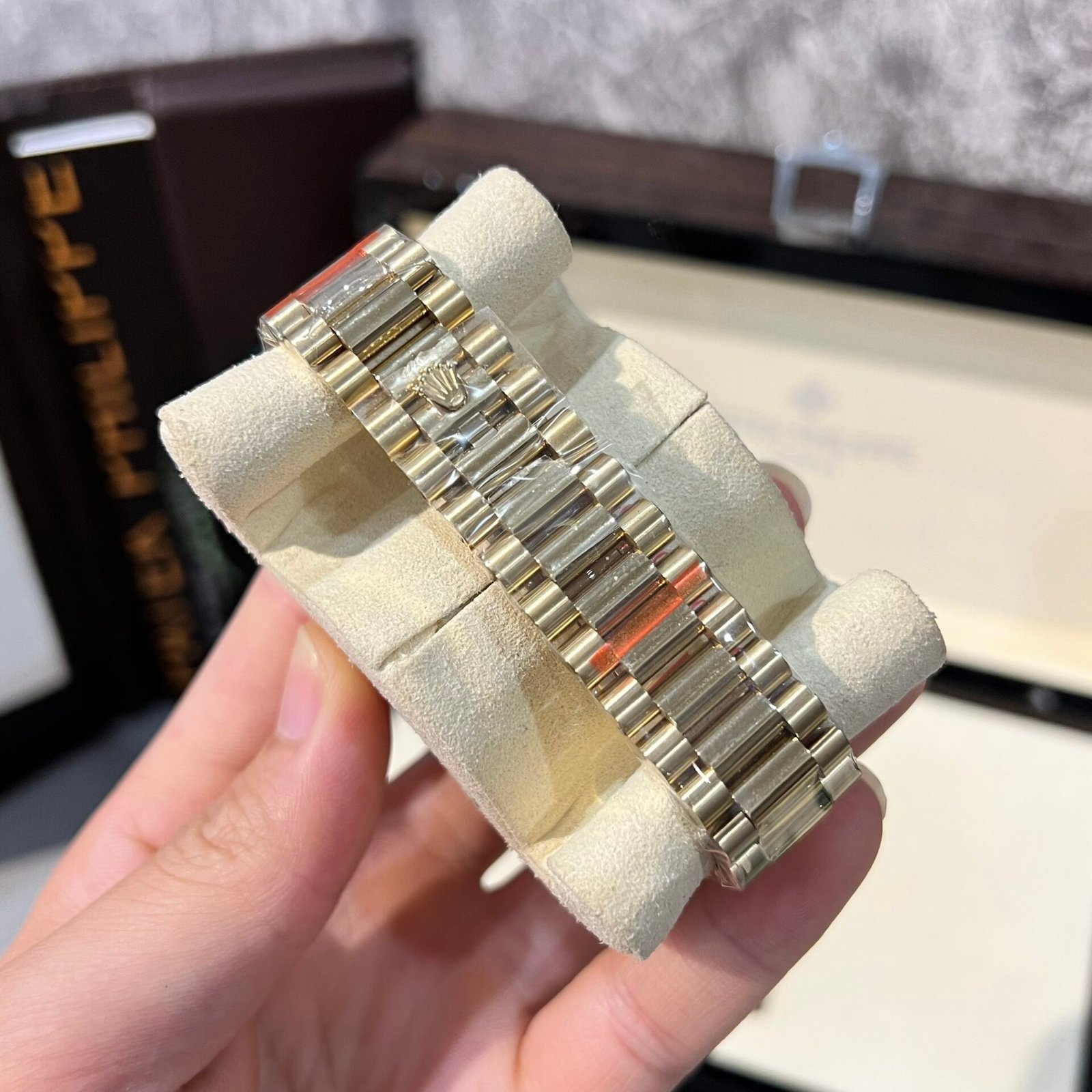 rolex day date 228238 super clone watch black dial refined moissanite diamond 40mm rolex day date 228238 super clone watch black dial refined moissanite diamond 40mm