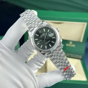 dong ho rolex replica 11 datejust 126334 mat xanh la cay vs factory 41mm 4 1.webp